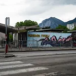 Near Bergisel Jump Apartment *