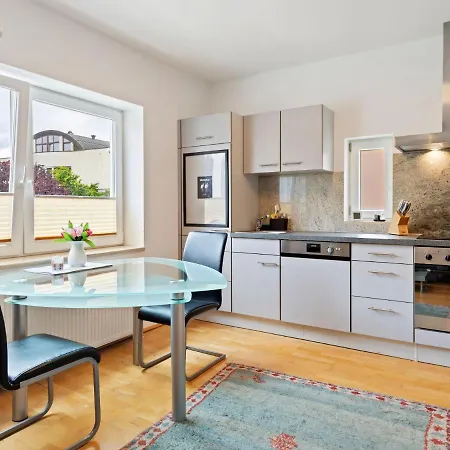 Near Bergisel Jump Apartment *