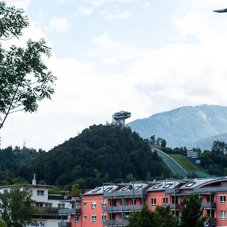 Apartment Near Bergisel Jump *