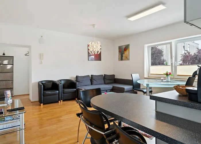 Near Bergisel Jump Lägenhet